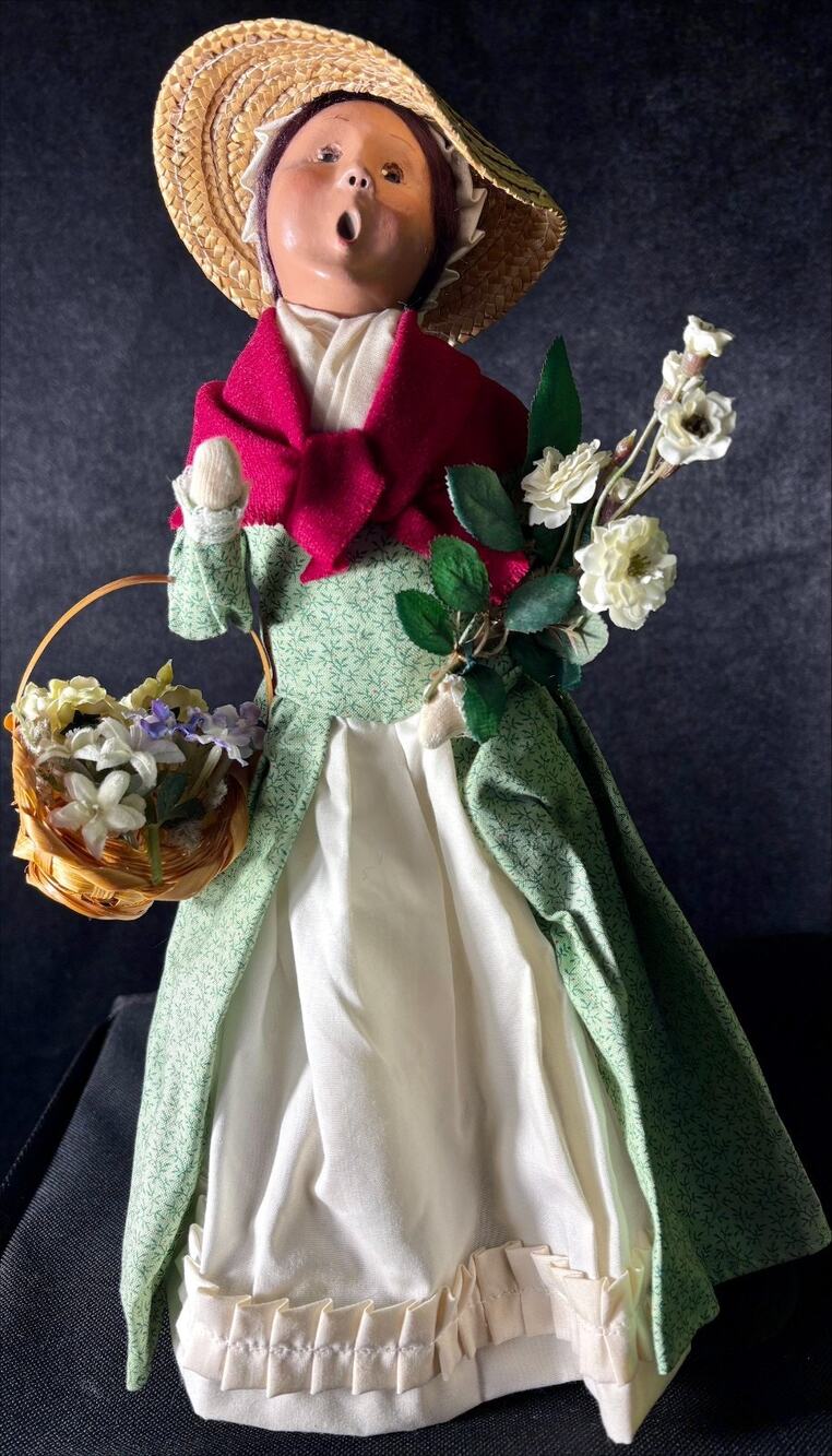 Byers Choice Williamsburg Lady with Flowers and Flower Basket Signed Made 2006
